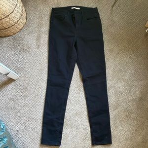 Levi's 721 High Rise Skinny Black Stretch Jean 28